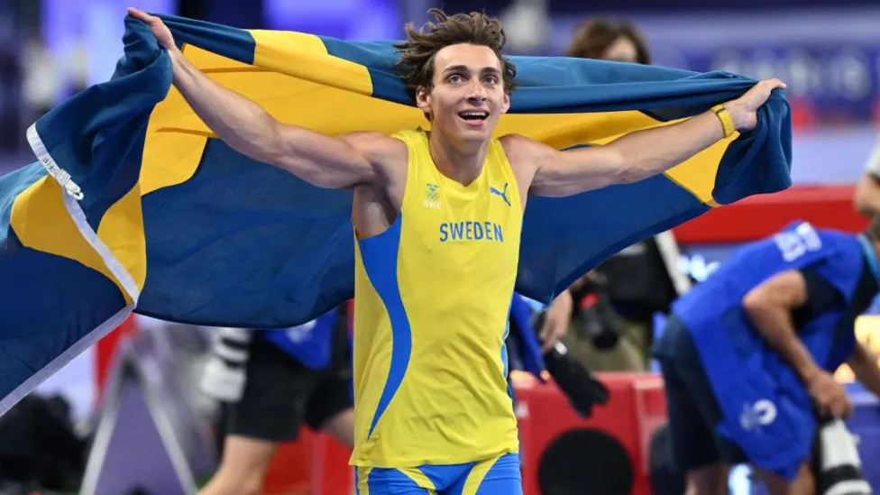 Armand Duplantis Shatters Pole Vault Record Again 6.25m Jump