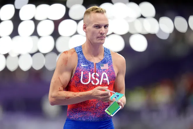 Sam Kendricks after the men's pole vault final -Paris 2024